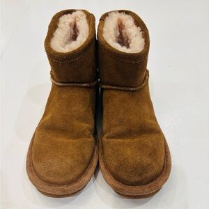 BearPaw Tan Suede Boots Girls size 6